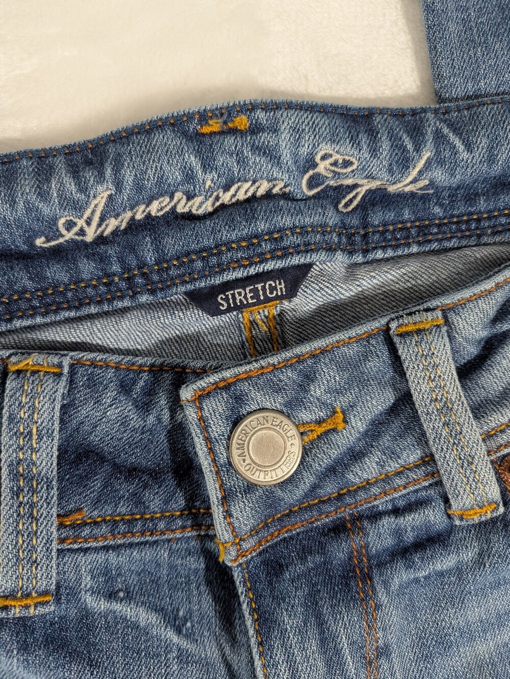 ❤️ 2009 American Eagle Low Rise Slim Boot Stretch Jeans Size 2 Short - Picture 3 of 13